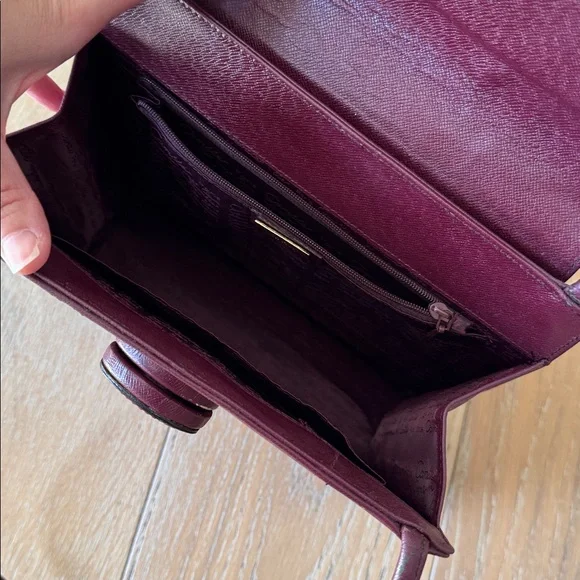 Authentic Vintage Cartier Must de Cartier Burgundy Leather Shoulder Bag